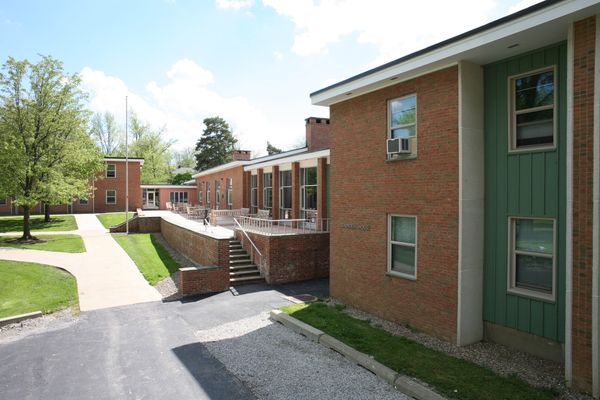 A pathway showing the connection of Lord and Saunders.